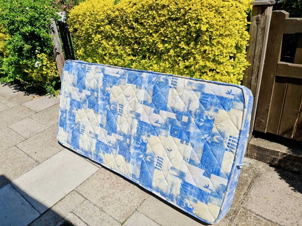 How are old mattresses recycled? London Waste Management